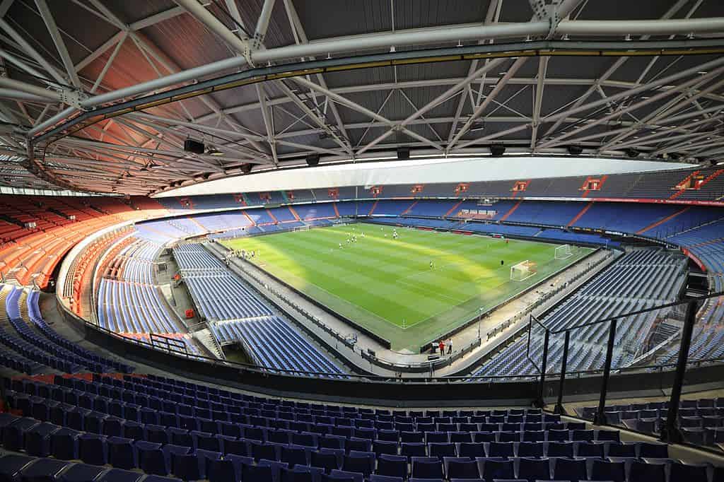 Feyenoord vs VfL Wolfsburg | Partido amistoso vistal del estadio
