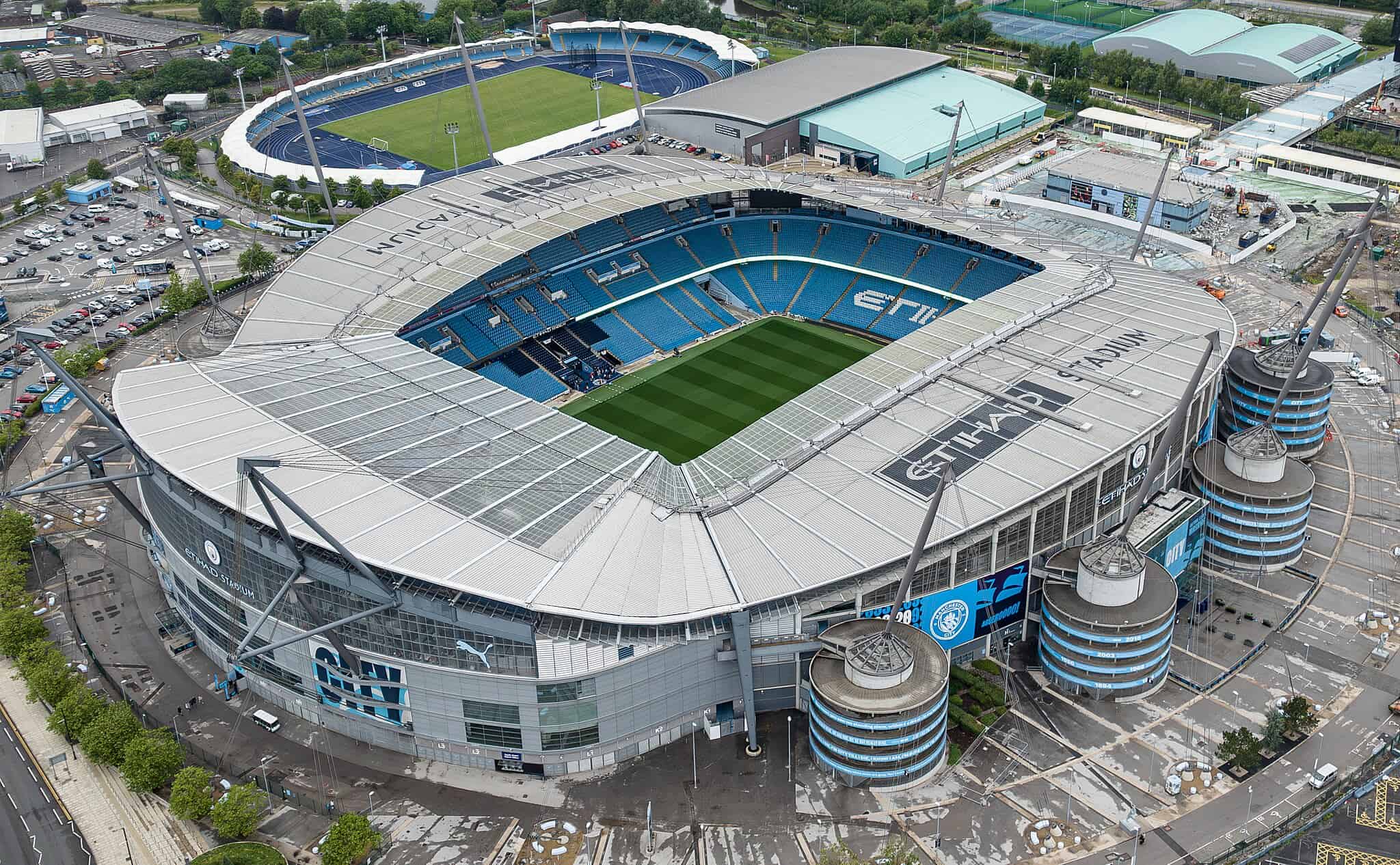 Manchester City vs Tottenham Hotspur stadium view