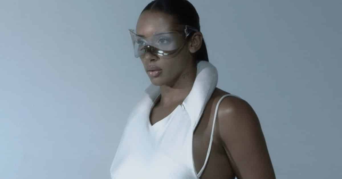 Naomi Sharon Naomi Sharon