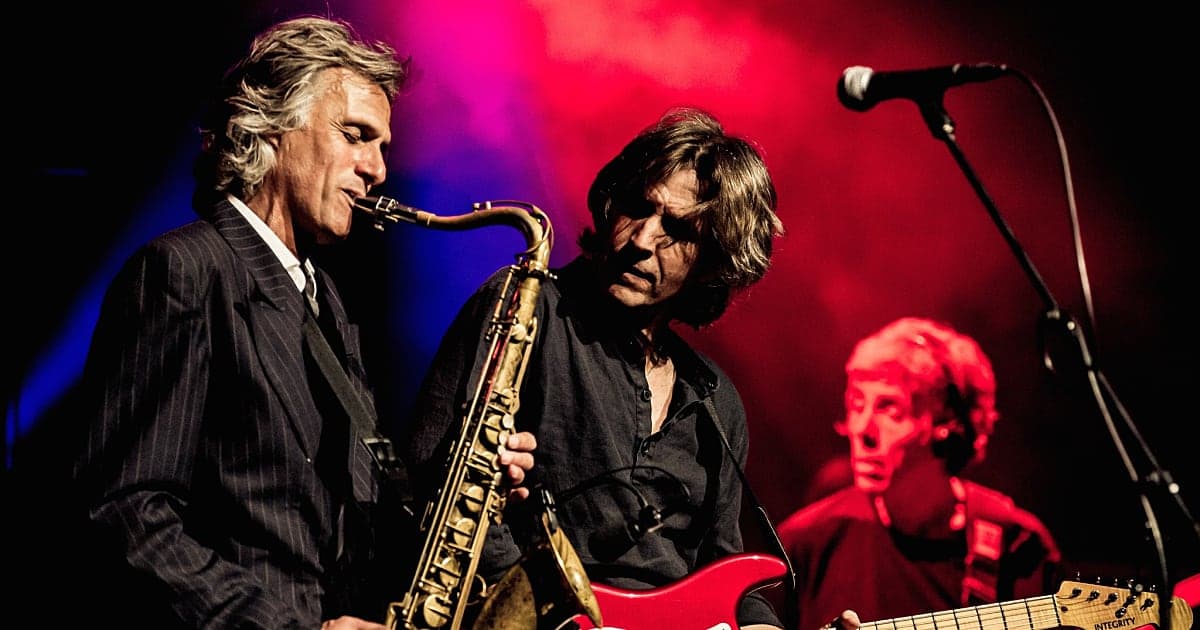 The Dire Straits Experience