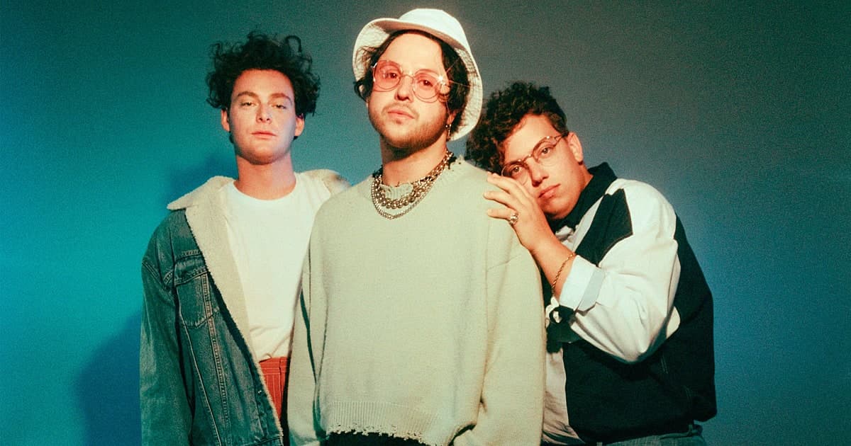 Lovelytheband