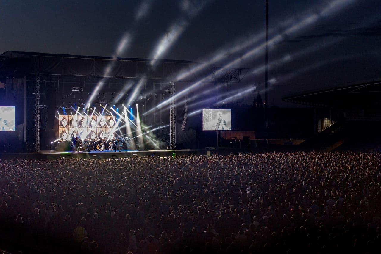 Coldplay Announce Eight UK Tour Dates for 2025